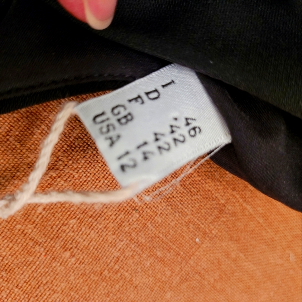 Black, 3/4--sleeve, sheath dress